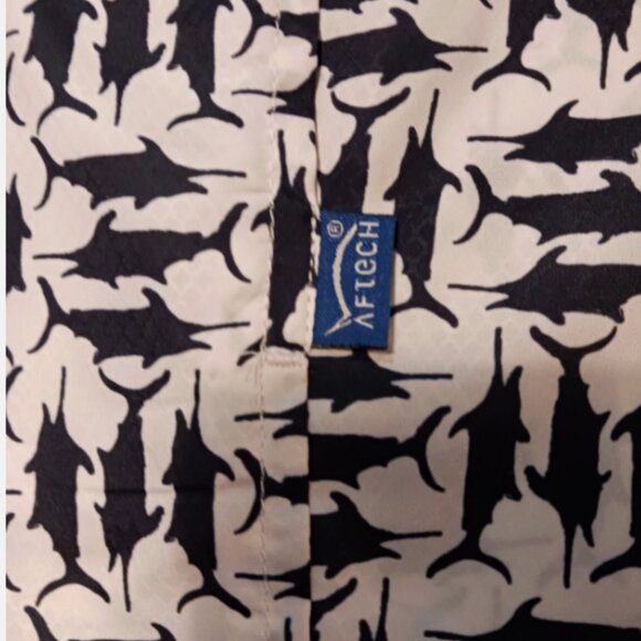 AFTCO Mens Fishing Shirt L Vented Short Sleeve Marlin Swordfish Button Down Fish - Picture 9 of 13